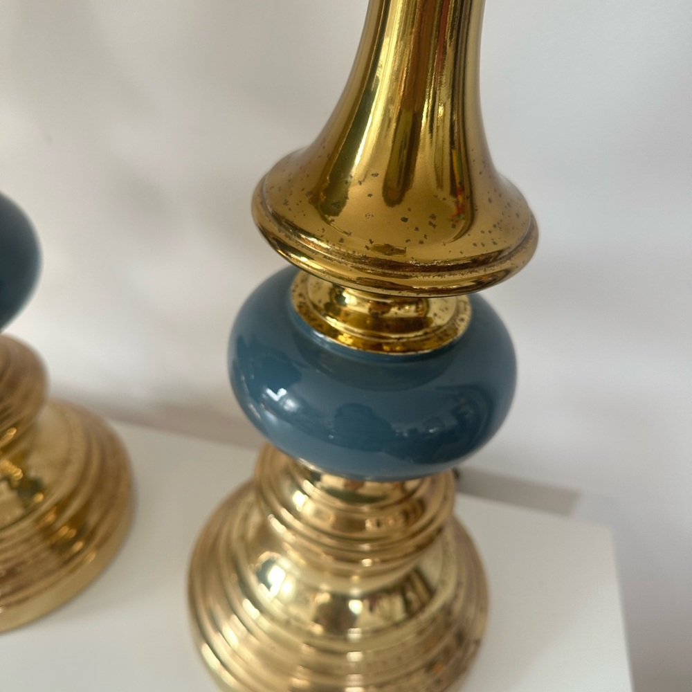 Pair of MCM vintage Brass blue stiffel Table Lamps - Picture 3 of 5